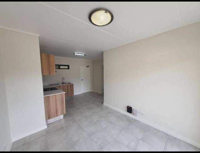 1 BEDROOM PROPERTY TO RENT IN GREENBAY ECO ESTATE